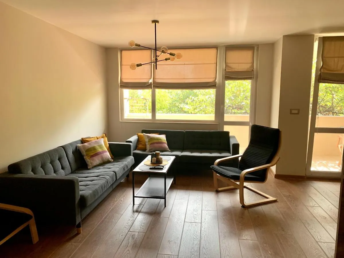 Magnolia Apartment Várna